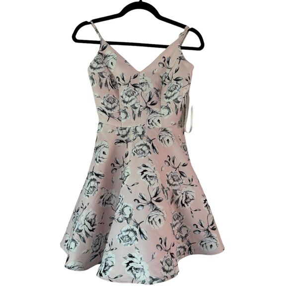 NWT B. Darlin Pink Floral Fit & Flare Puff Skirt 50s Housewife Dress Size 4 - Picture 1 of 8